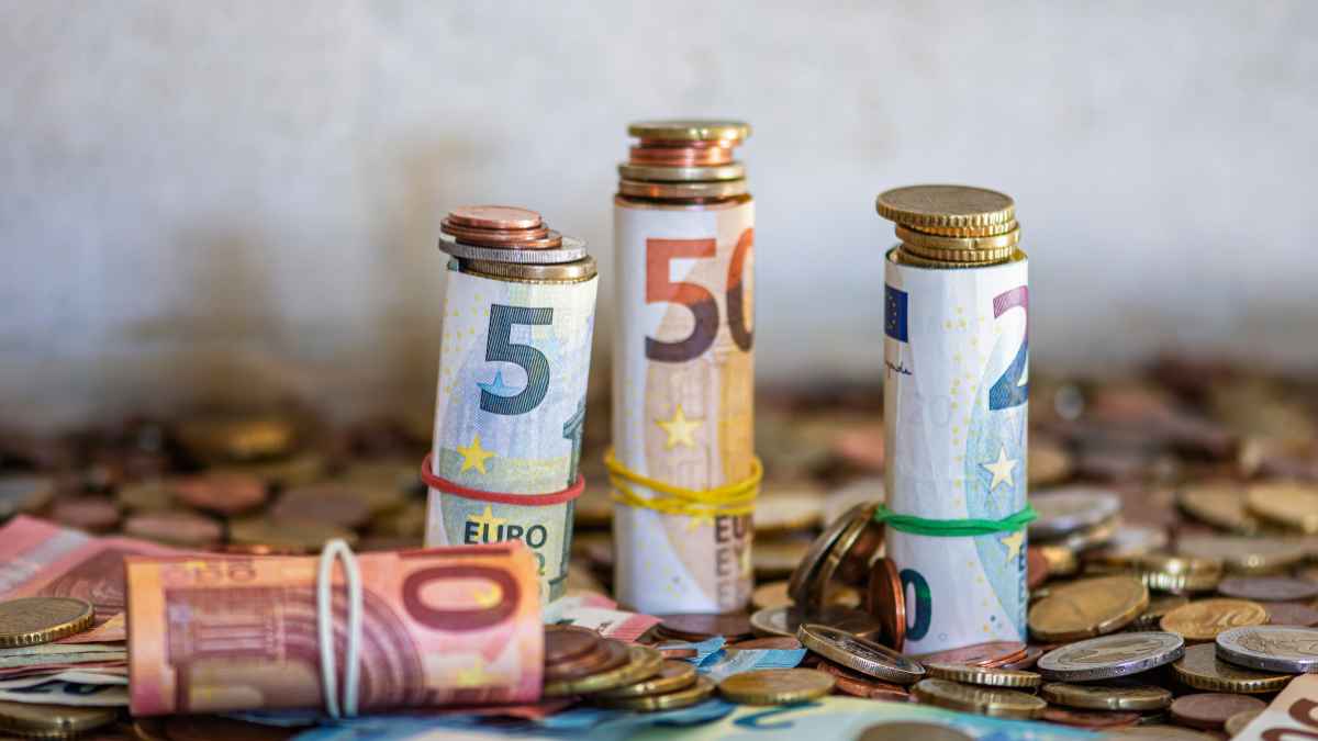 Verschil tussen 9% en 21% btw: euro biljetten en munten